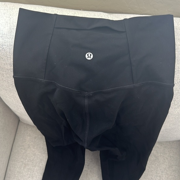 Lululemon tight - Picture 2 of 7